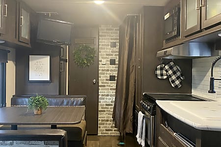 Travel trailer
