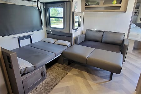 Travel trailer