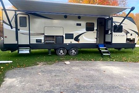 Travel trailer