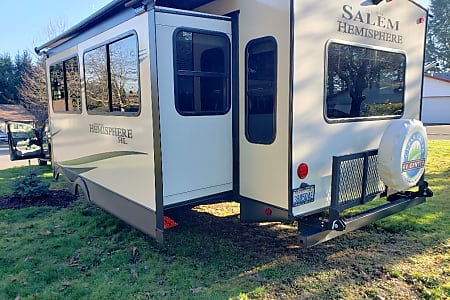 Travel trailer