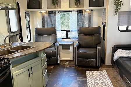 Travel trailer