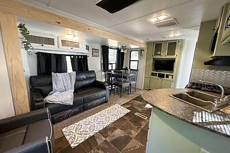 Travel trailer