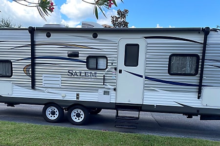 Travel trailer