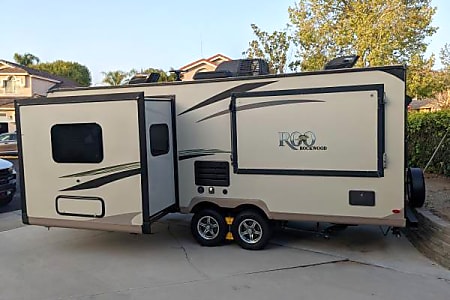 Travel trailer