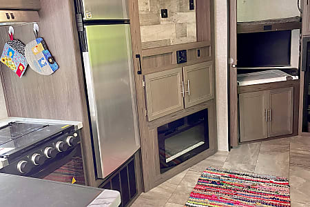 Travel trailer