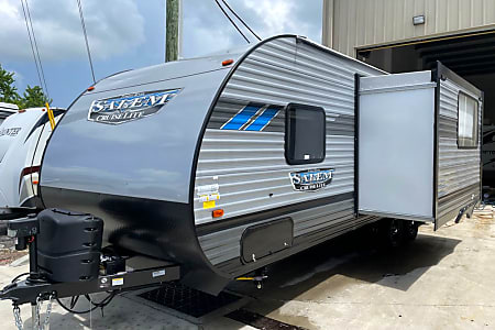 Travel trailer