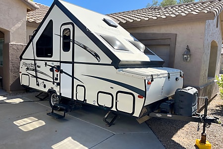 Folding trailer