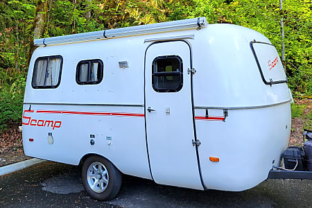 Travel trailer