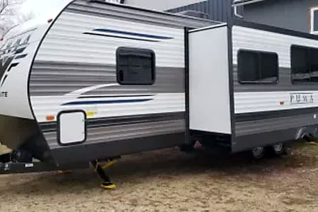 Travel trailer