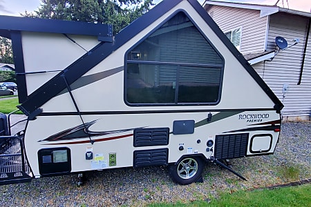 Folding trailer