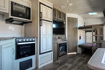 Travel trailer