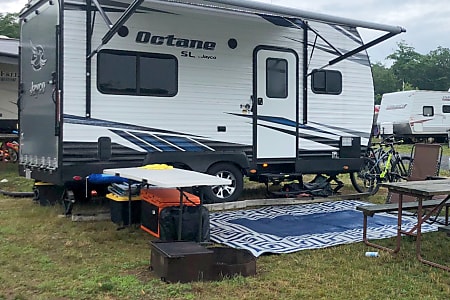 Toy hauler