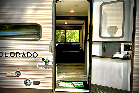 Travel trailer