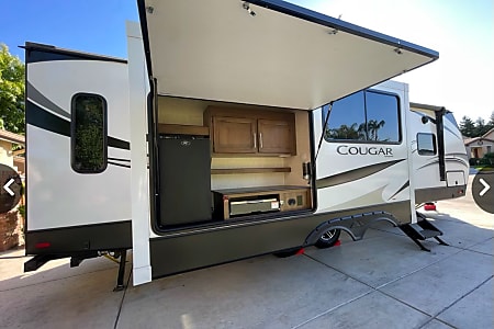 Travel trailer