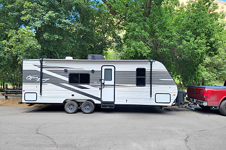 Travel trailer