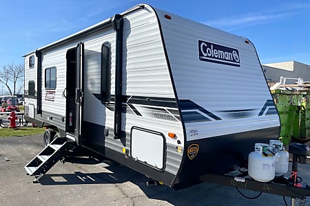 Travel trailer