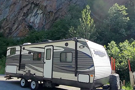 Travel trailer