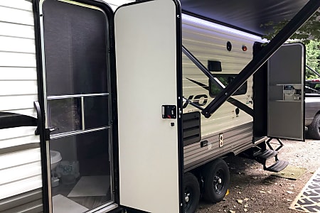 Travel trailer