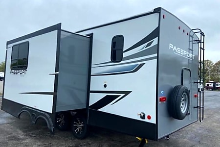 Travel trailer