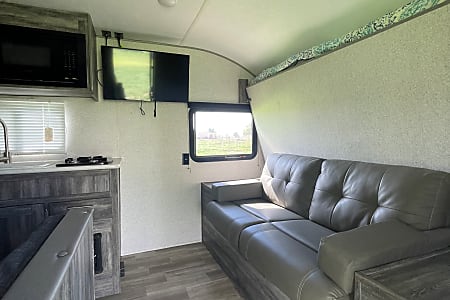 Travel trailer