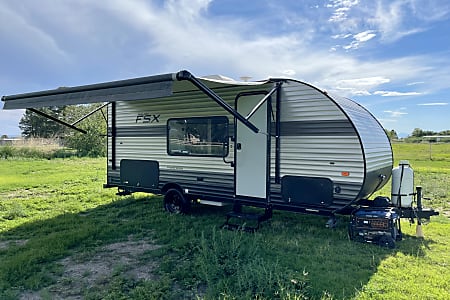 Travel trailer