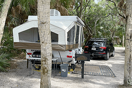 Folding trailer