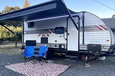 Travel trailer