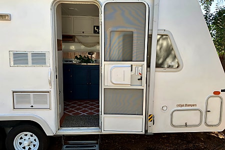 Travel trailer