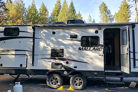 Travel trailer