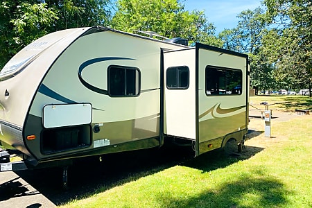 Travel trailer