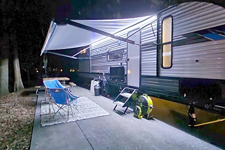 Travel trailer