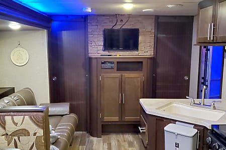 Travel trailer