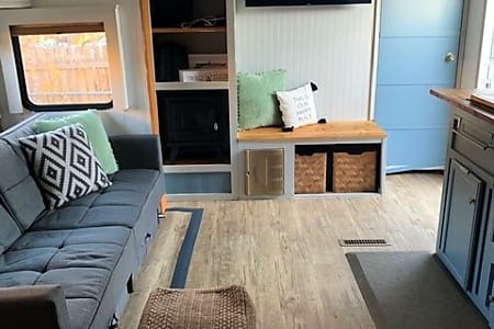 Travel trailer