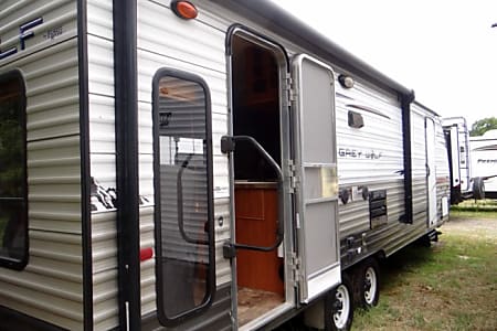 Travel trailer