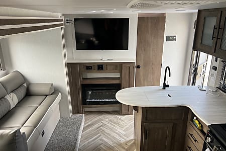 Travel trailer