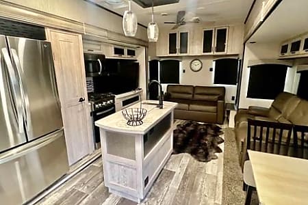 Travel trailer