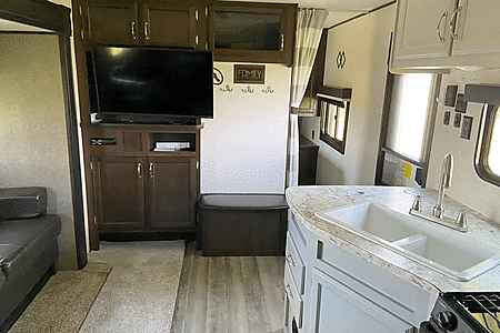 Travel trailer