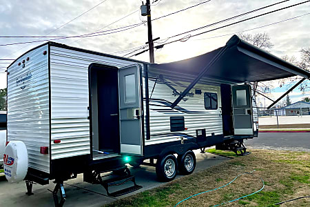 Travel trailer