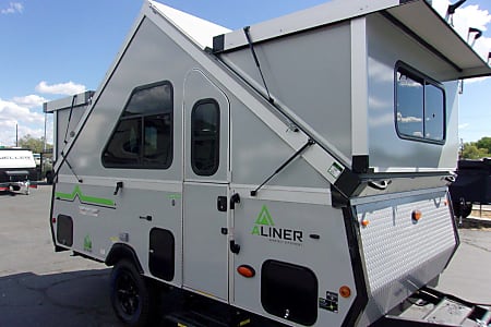 Folding trailer