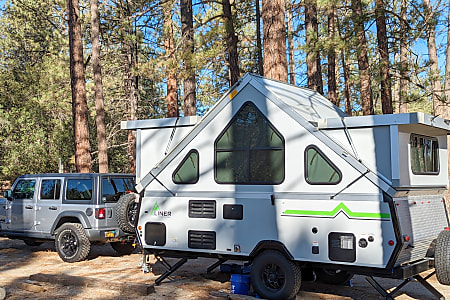 Folding trailer