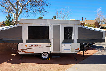 Folding trailer