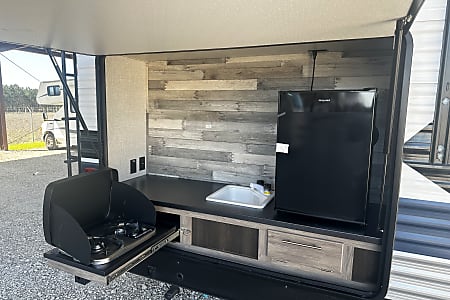 Travel trailer