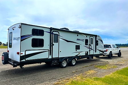 Travel trailer