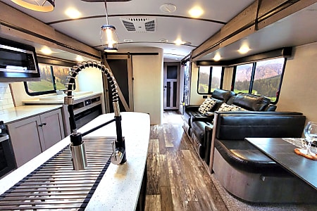 Travel trailer