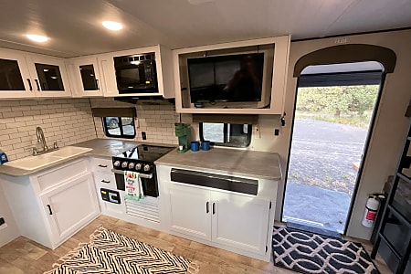 Travel trailer