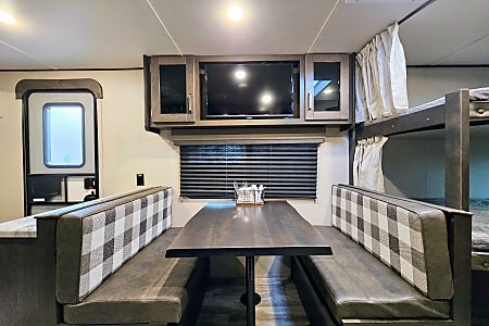 Travel trailer