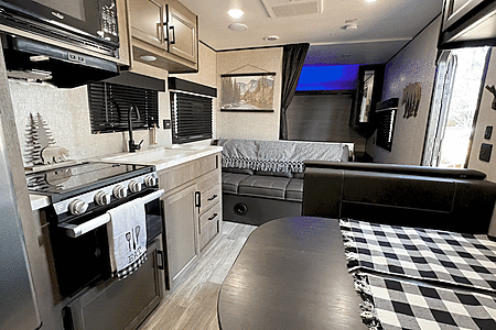 Travel trailer