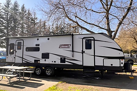 Travel trailer