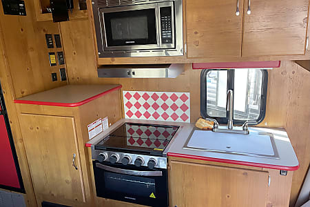 Travel trailer