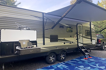 Travel trailer